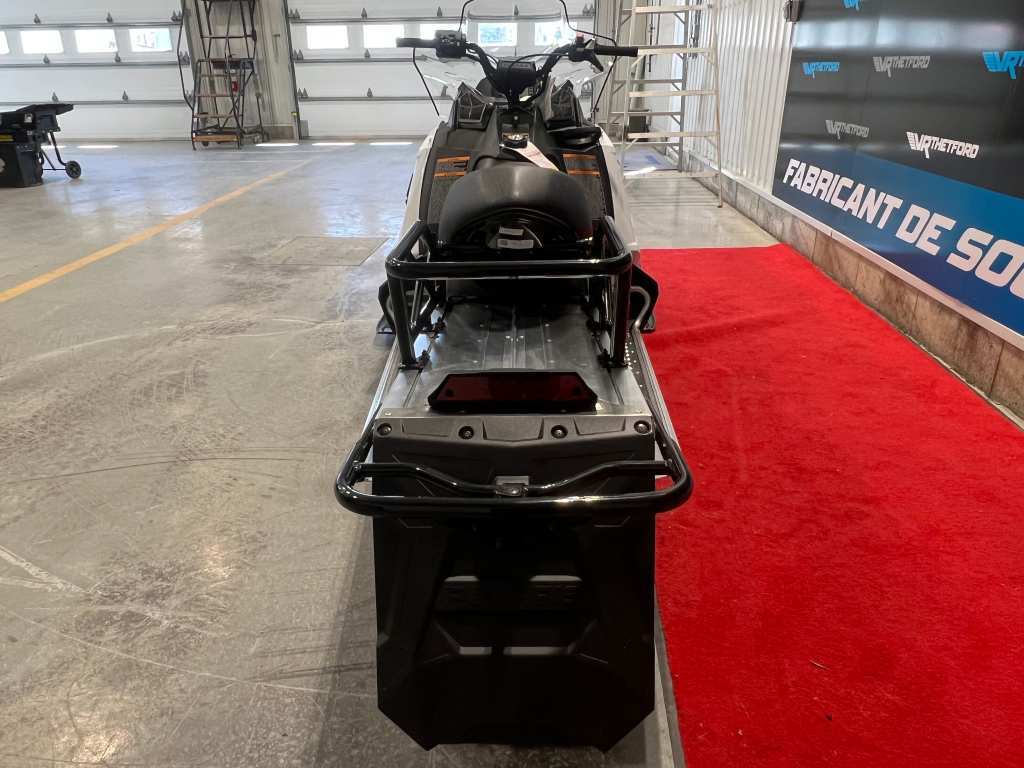 Polaris 550 Voyageur 144 ES 2024 à vendre