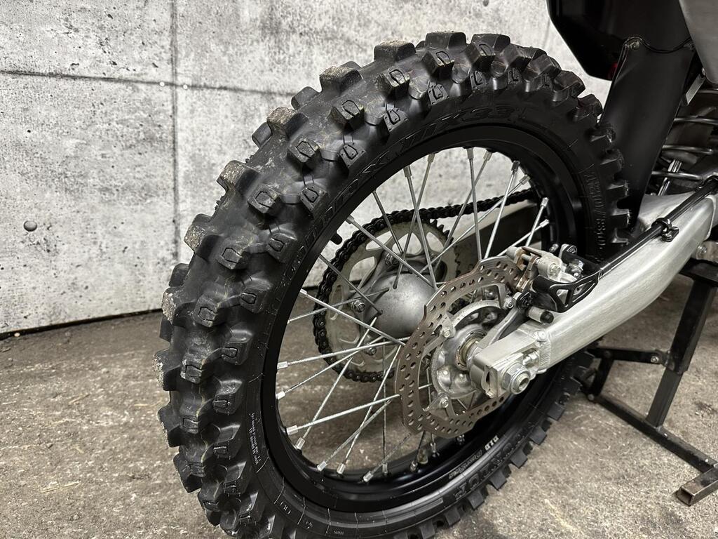 Honda CRF450R avec démarreur électrique 2022 à vendre