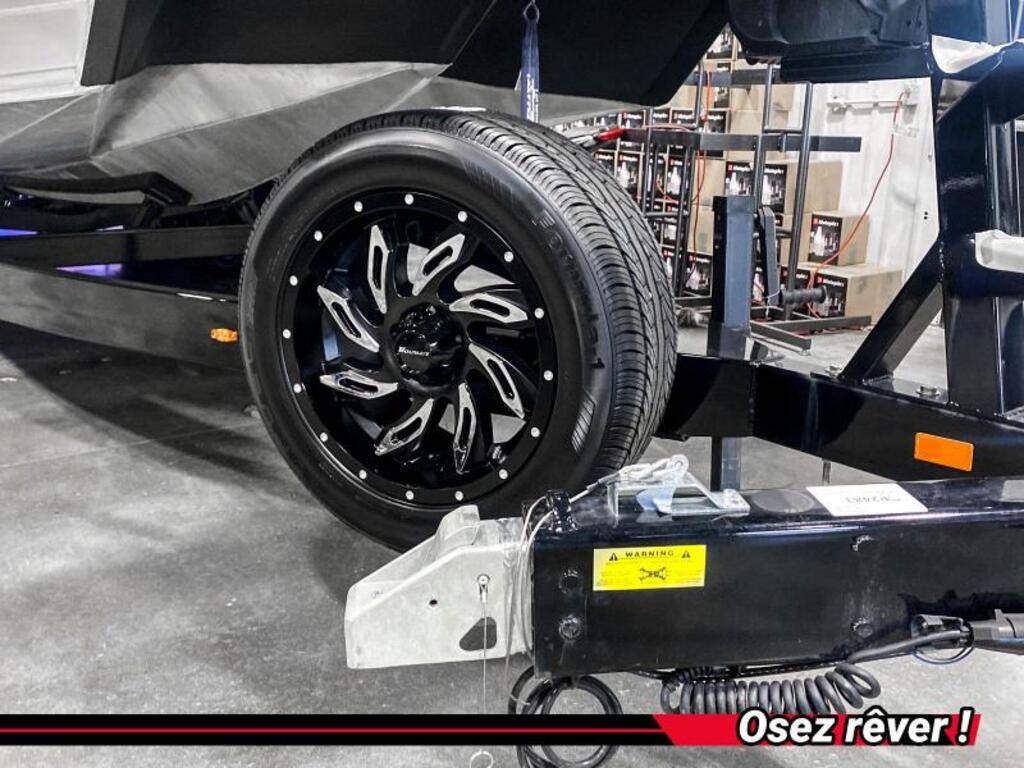 Montara Ponton Bateau Surf-Boss 25 2.0 Démonstrateur 2023 à vendre