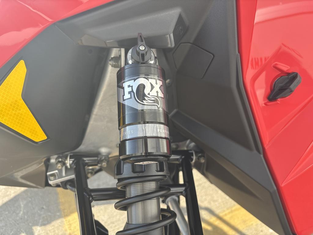 Polaris 850 INDY XC 137 2024 à vendre