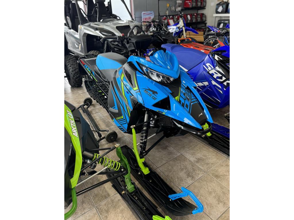 Arctic Cat M8 HARDCORE ES 146 2024 à vendre