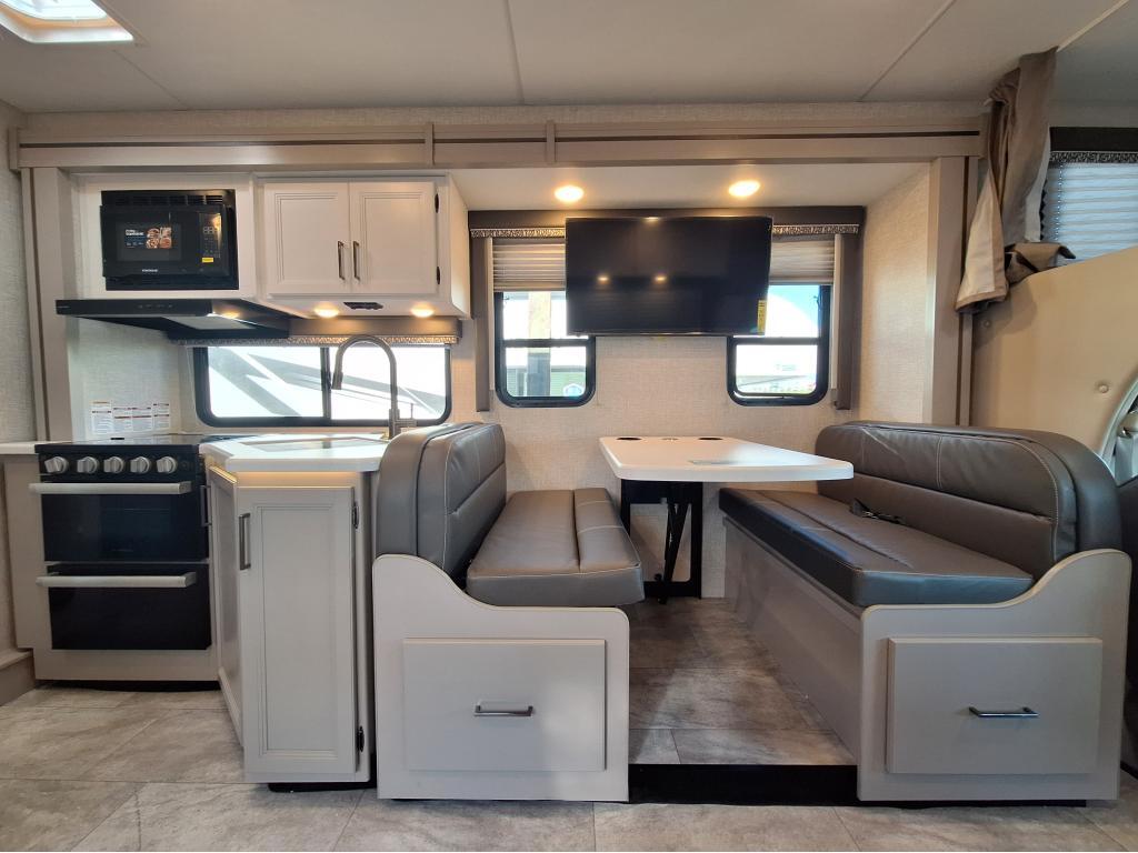 Thor Motor Coach Echelon LC28 ESSENCE 2025 à vendre