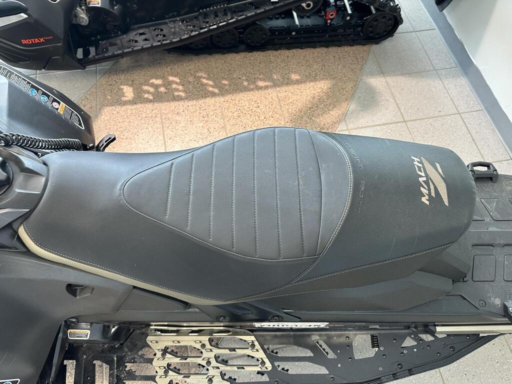 Ski-Doo MACH Z 900 ACE TURBO 2022 à vendre