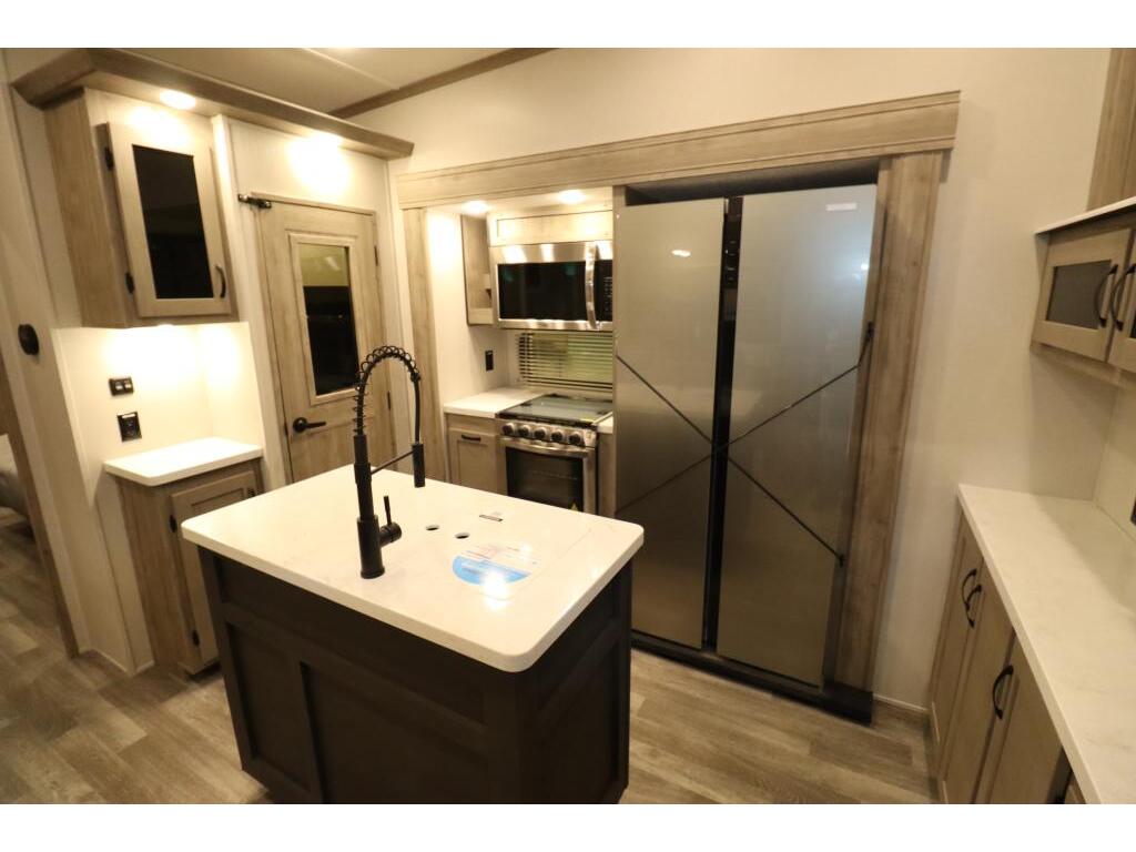 Chaparral 334FL 2024 à vendre