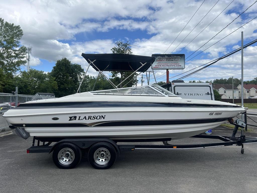 Larson LXI 228 2005 à vendre