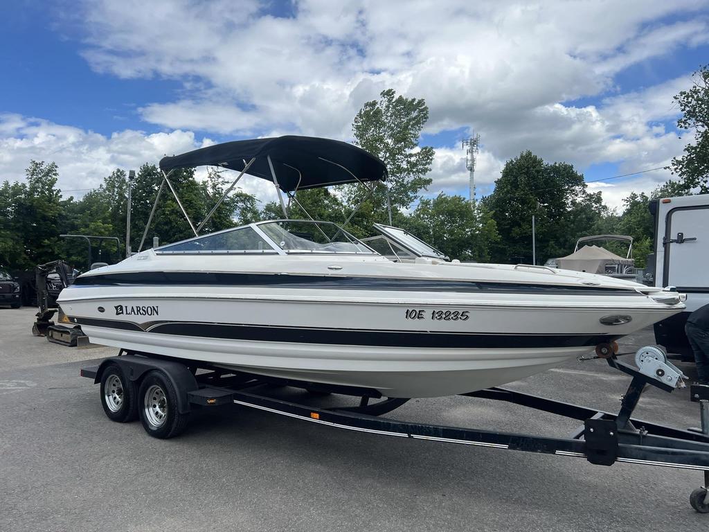Larson LXI 228 2005 à vendre