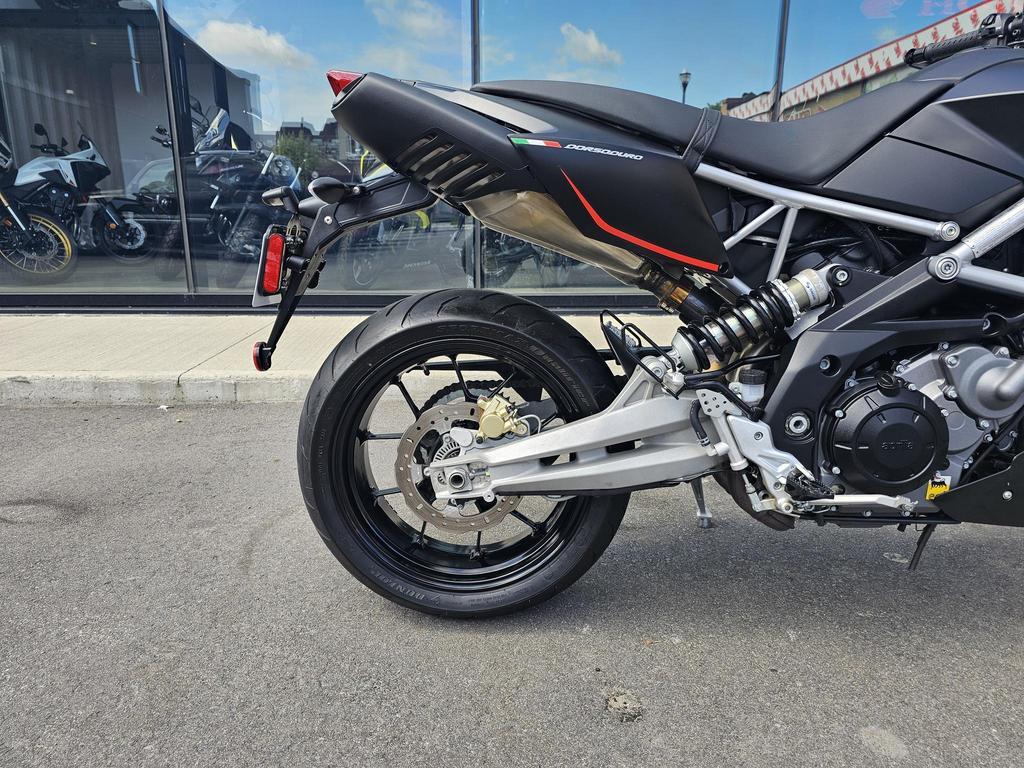Aprilia Dorsoduro 750 2014 à vendre