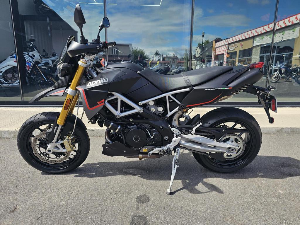 Aprilia Dorsoduro 750 2014 à vendre