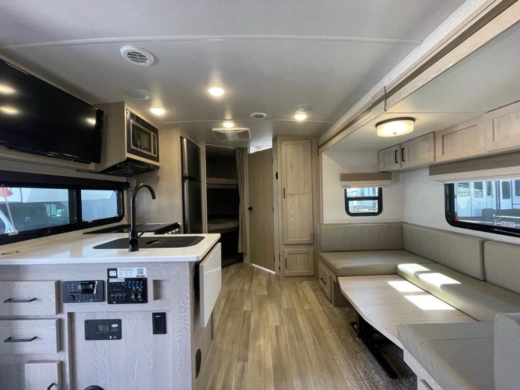 Flagstaff Micro Lite 25BRD 2022 à vendre