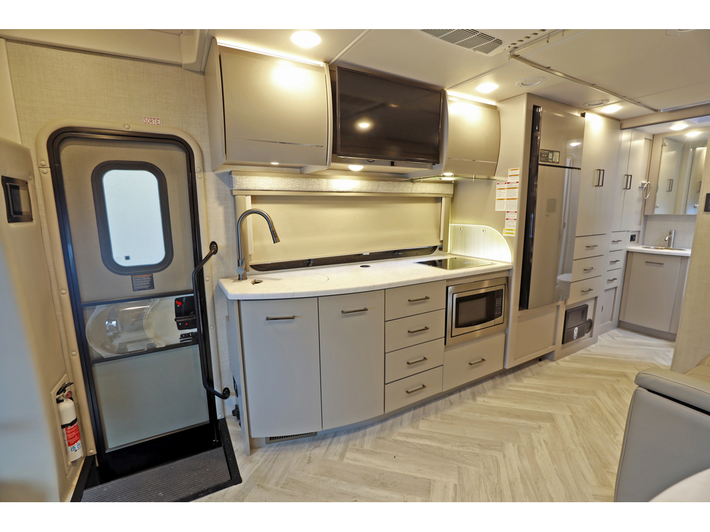 Thor Motor Coach Tiburon 2025 à vendre