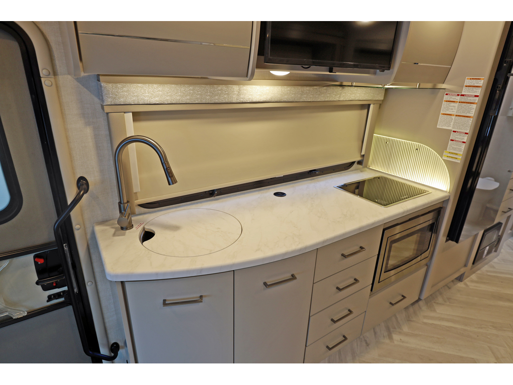 Thor Motor Coach Tiburon 2025 à vendre