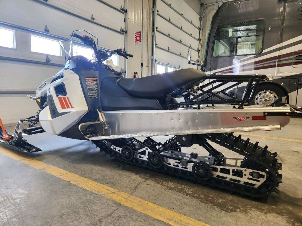 Polaris 550 Voyageur 144 ES 2024 à vendre