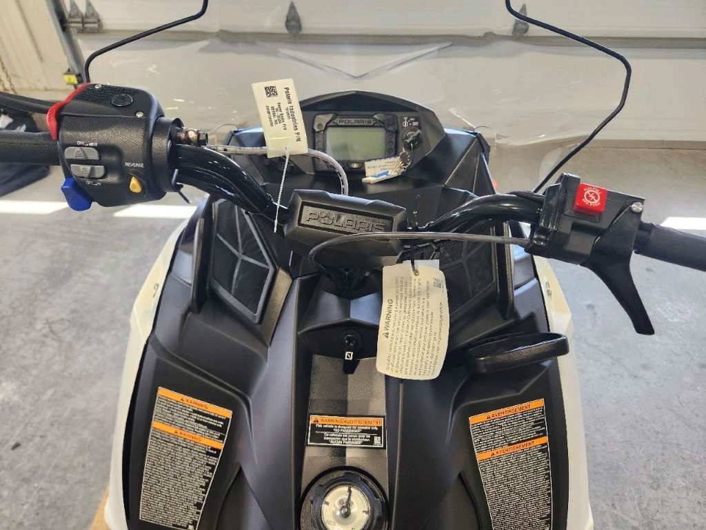 Polaris 550 Voyageur 144 ES 2024 à vendre