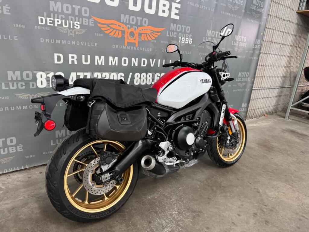 Yamaha XSR900 2021 à vendre