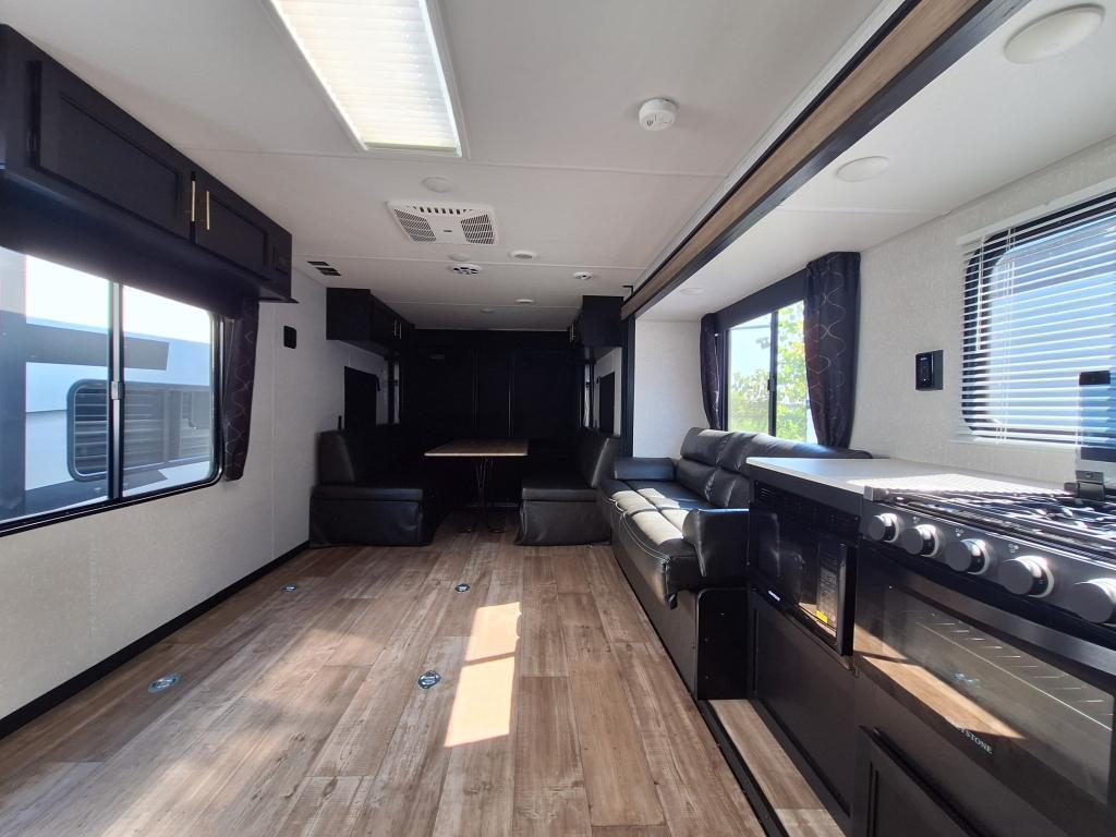 Forest River Cherokee 294RR CARGO 2022 à vendre