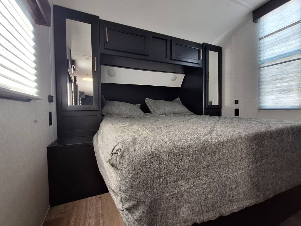 Forest River Cherokee 294RR CARGO 2022 à vendre