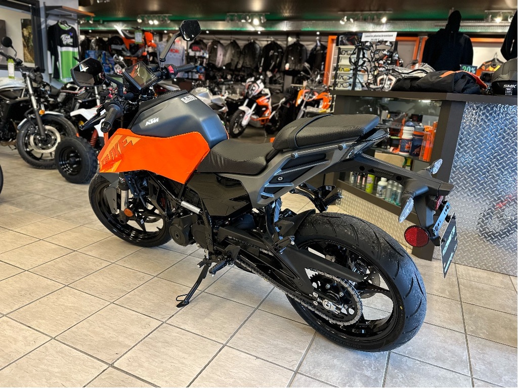 KTM 250 DUKE 2024 à vendre