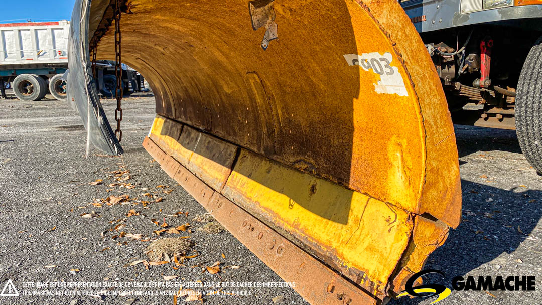 INTERNATIONAL 4900 SNOW PLOW / PLOW TRUCK 1991 à vendre