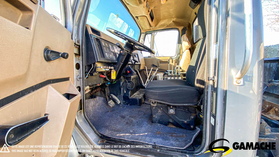 INTERNATIONAL 4900 SNOW PLOW / PLOW TRUCK 1991 à vendre