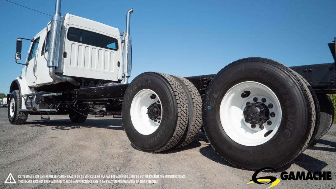 FREIGHTLINER M2 112 CAB & CHASSIS 2005 à vendre