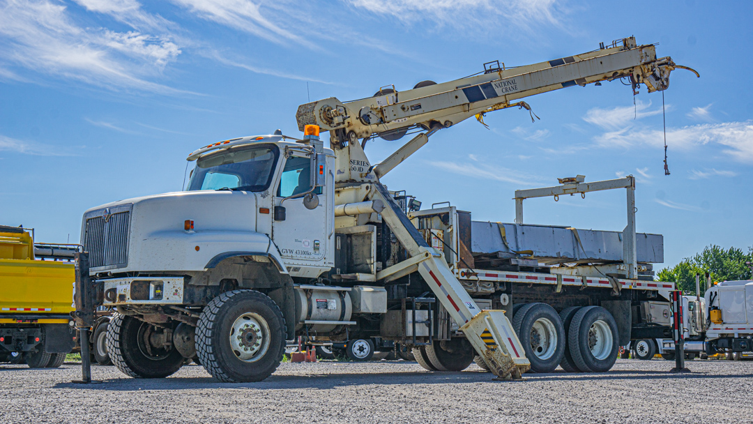 INTERNATIONAL 5600I BOOM CRANE TRUCK 2005 à vendre