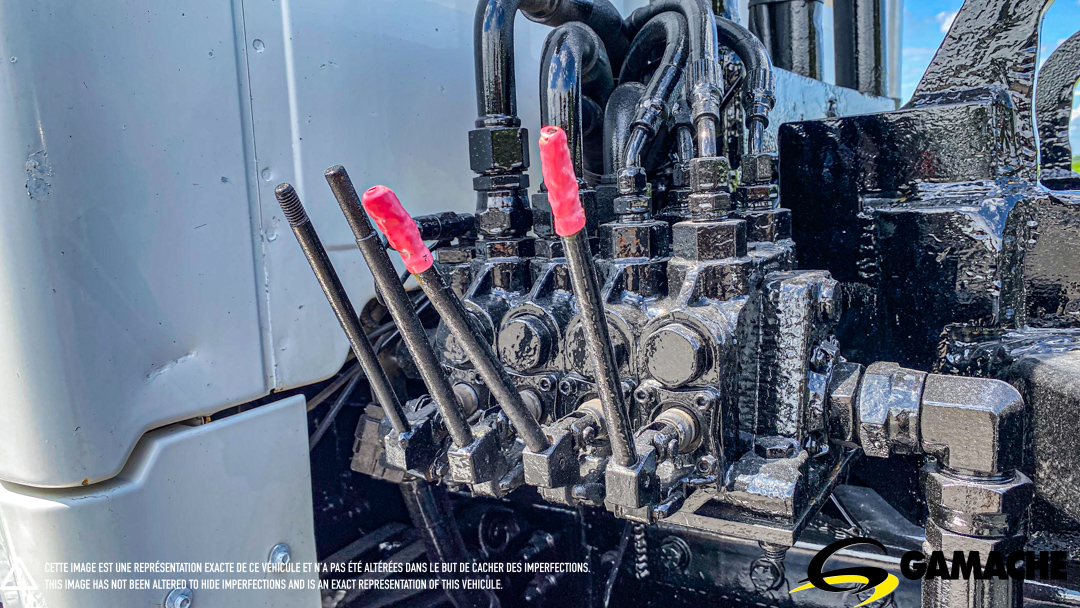 STERLING LT8500 ROLL OFF TRUCK 2008 à vendre