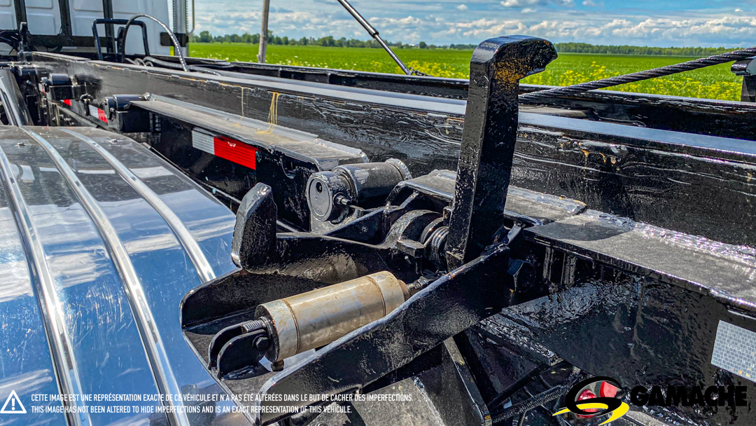 STERLING LT8500 ROLL OFF TRUCK 2008 à vendre