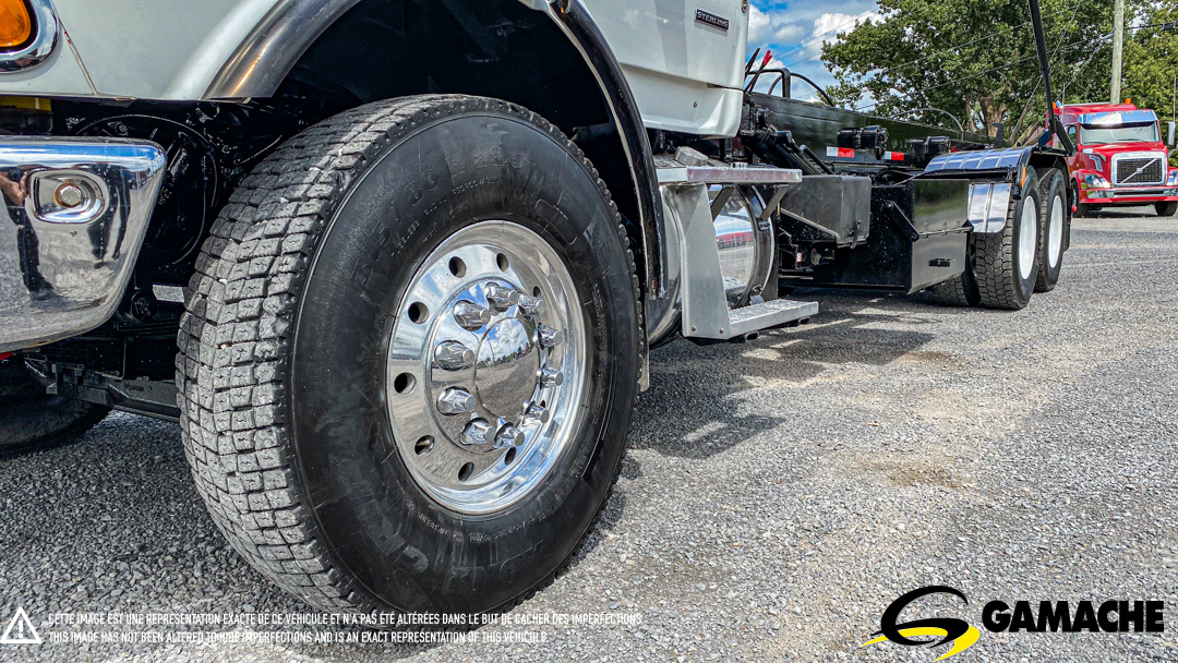 STERLING LT8500 ROLL OFF TRUCK 2008 à vendre