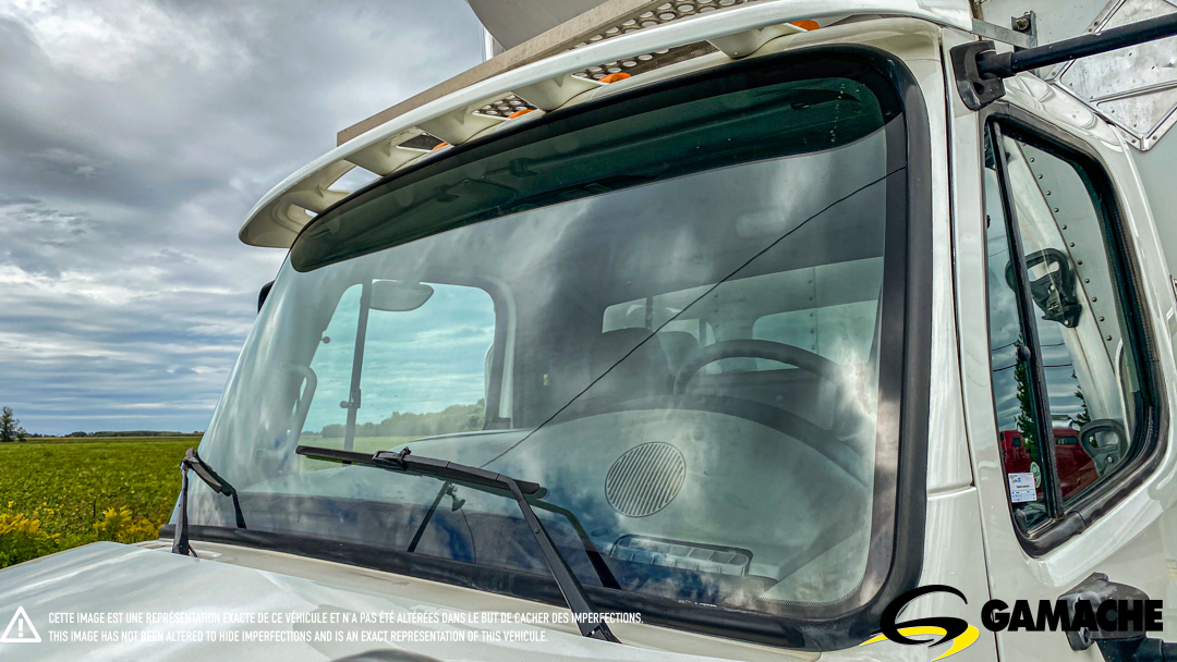 FREIGHTLINER M2 106 REEFER TRUCK THERMOKING 2012 à vendre