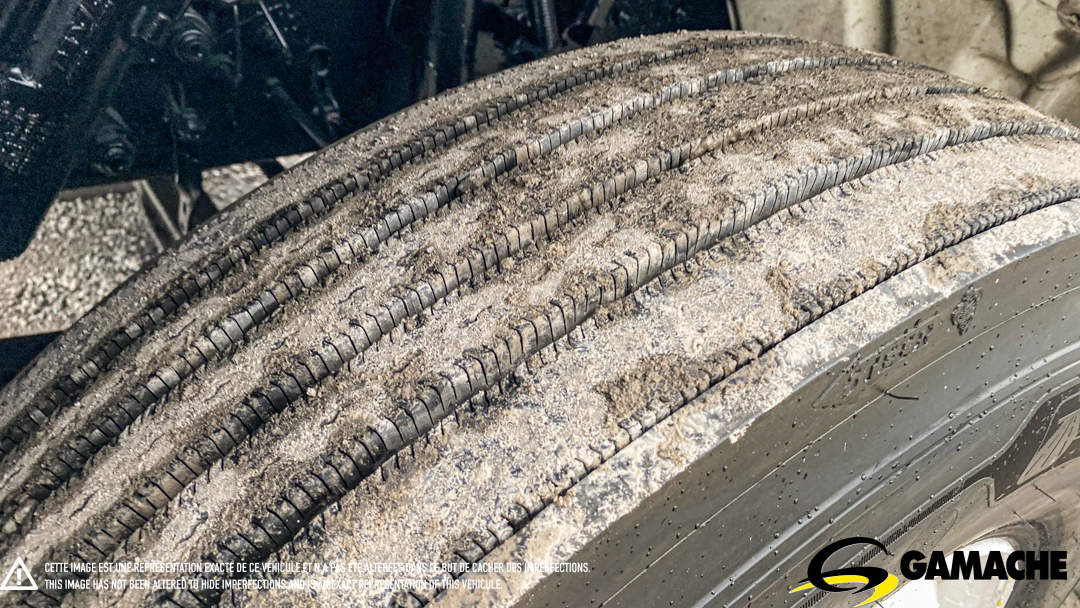 FREIGHTLINER M2 106 STRAIGHT BODY TRUCK DRY BOX VAN 2014 à vendre