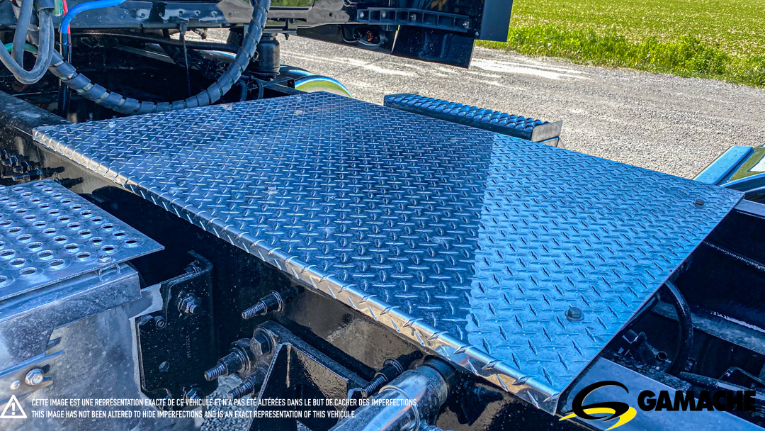 INTERNATIONAL LONESTAR HIGHWAY / SLEEPER TRUCK 2016 à vendre