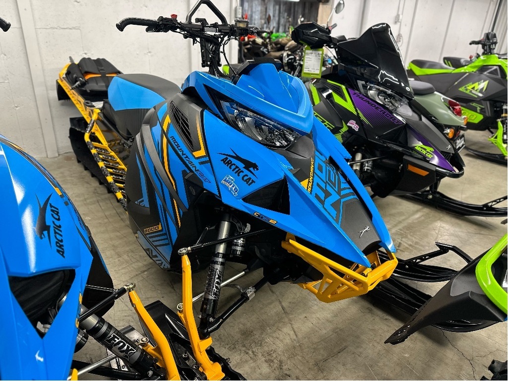 Arctic Cat M 8000 Mountain Cat Alpha One 165 2023 à vendre