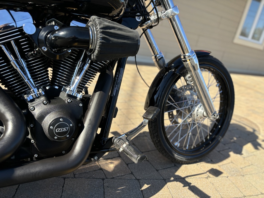 Harley-Davidson FXDWG Dyna Glide 2012 à vendre