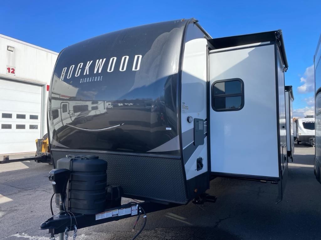 Rockwood Ultra Lite 8332SB 2025 à vendre
