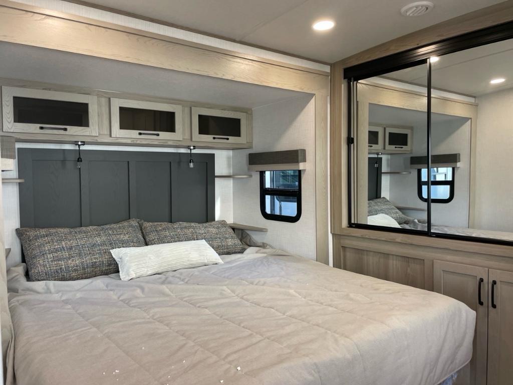 Rockwood Ultra Lite 8332SB 2025 à vendre