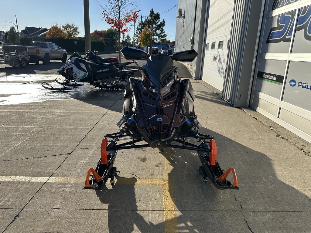 Polaris PATRIOT 9R SWITCHBACK ASSAULT 146 2025 à vendre