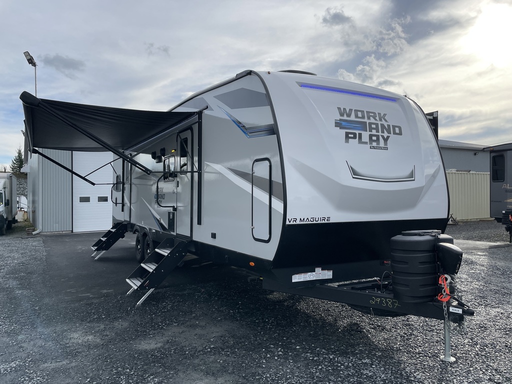 Work and Play 30GS CARGO 2025