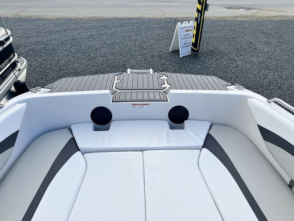 Starcraft SVX171 OB 2025 à vendre