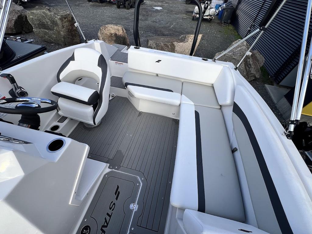 Starcraft SVX171 OB 2025 à vendre