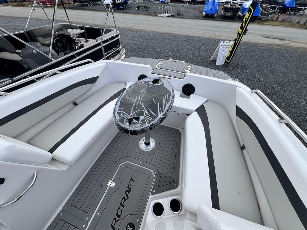 Starcraft SVX171 OB 2025 à vendre