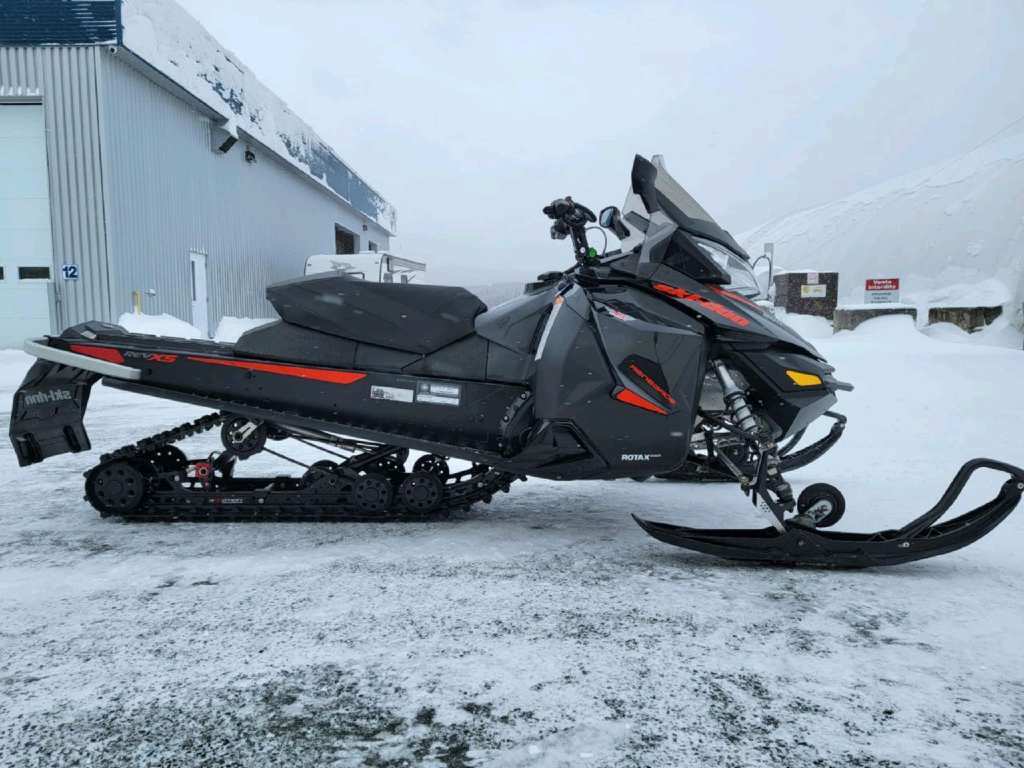 Bombardier Renegade Adrenaline 900 ace 2016 à vendre