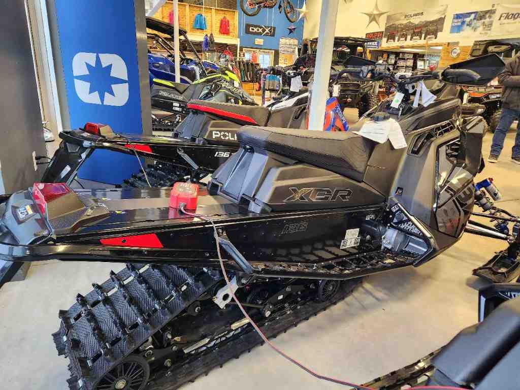 Polaris 9R INDY XCR 136 2025 à vendre