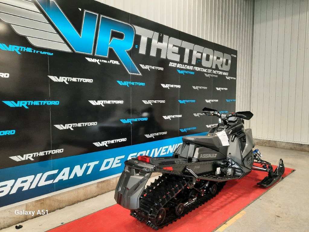 Polaris 9R SWITCHBACK ASSAULT 146 2025 à vendre