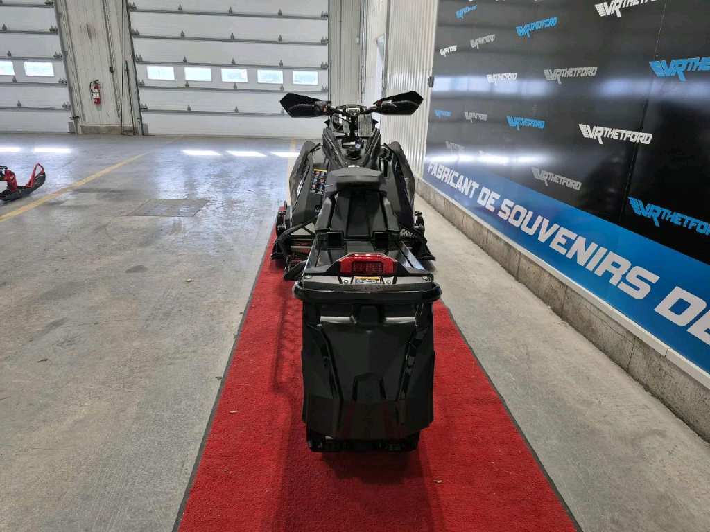 Polaris 850 SwitchBack Assault 146 2025 à vendre