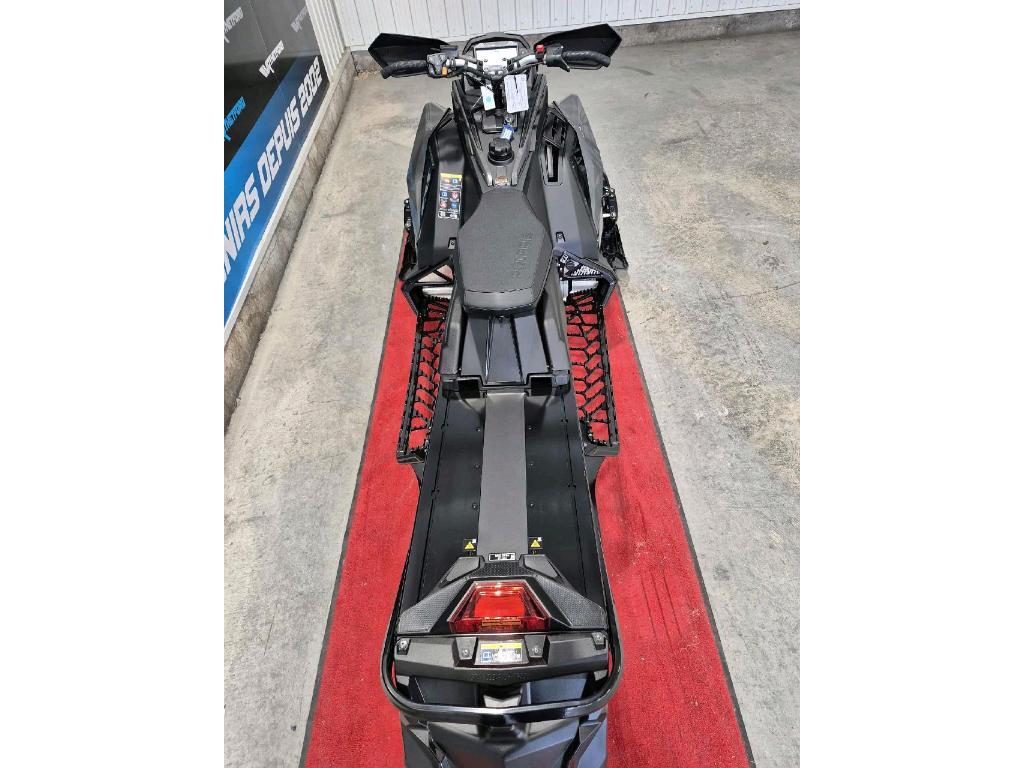 Polaris 850 SwitchBack Assault 146 2025 à vendre