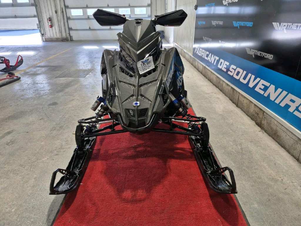 Polaris 850 SwitchBack Assault 146 2025 à vendre