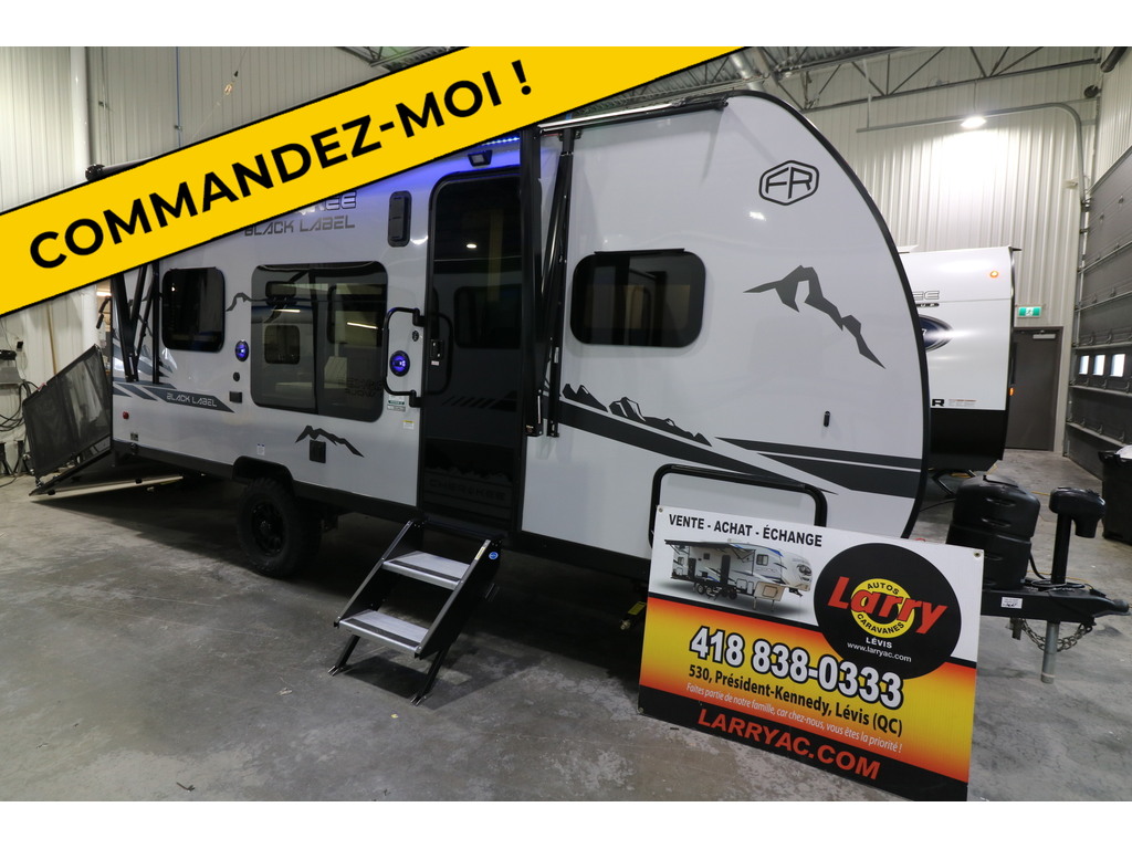 Wolf Pup 18RJBBL 2026