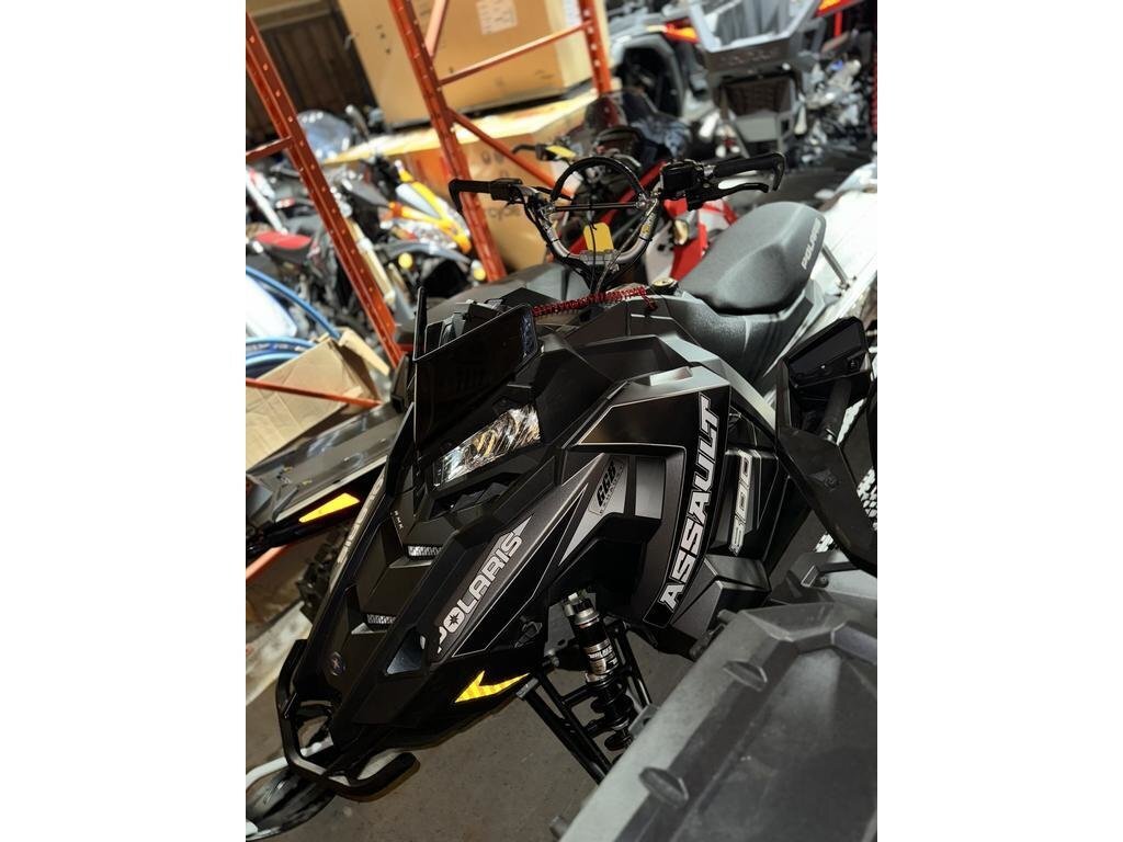 Polaris 800 Assault RMK 155 2018 à vendre