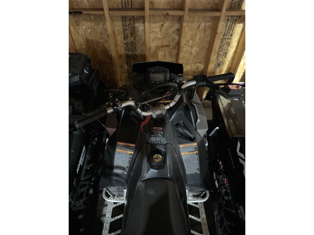 Polaris 800 Assault RMK 155 2018 à vendre
