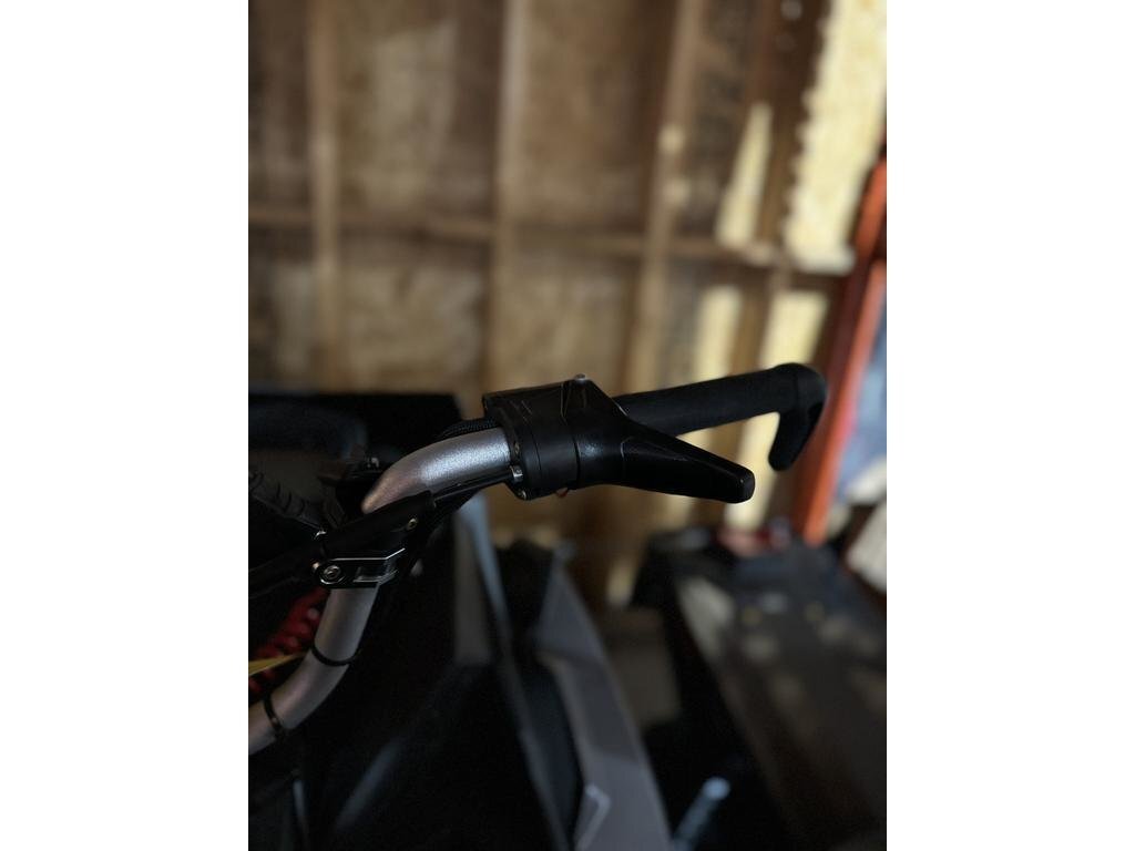 Polaris 800 Assault RMK 155 2018 à vendre